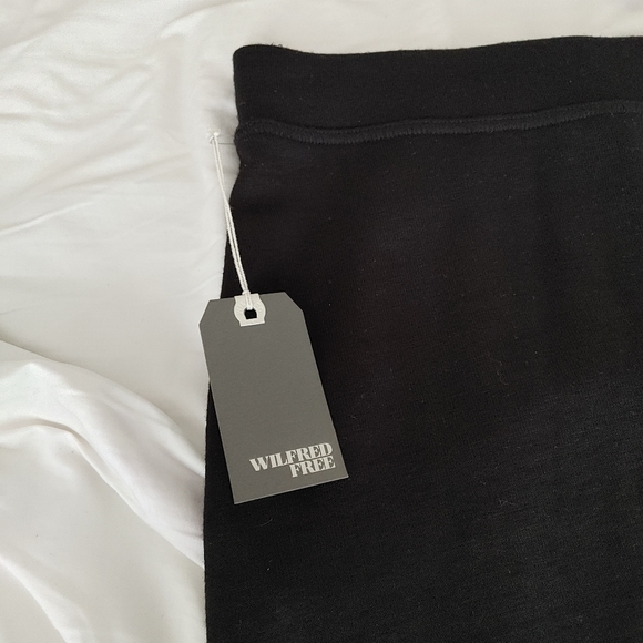 SOLD Brand New with tag Aritzia Wilfred Free - Picture 5 of 14